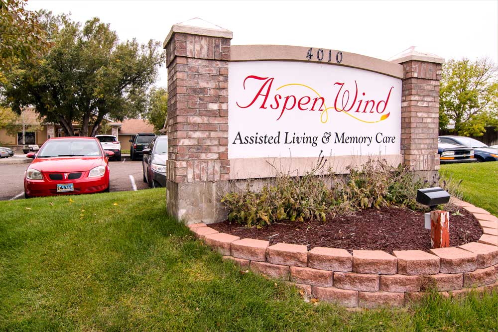 outdoor sign stating aspen wind assisted living and memory care