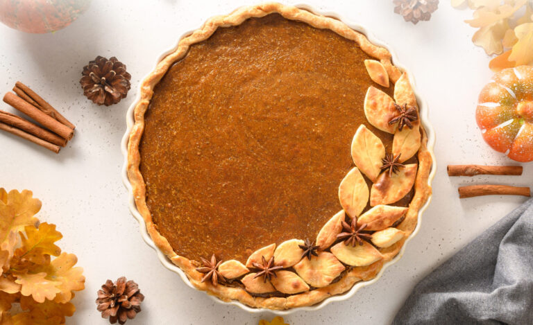 Decorative thanksgiving themed pumpkin pie